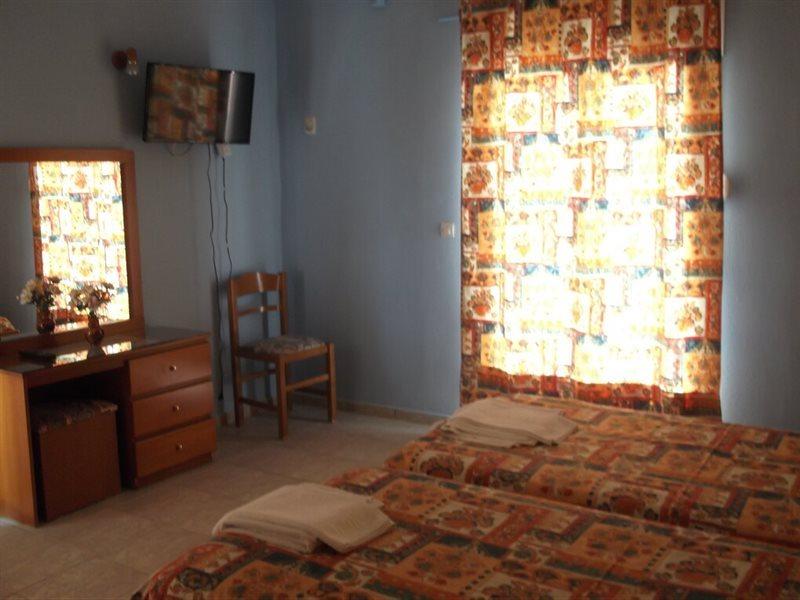 Anastasia Apartments Ермонес Екстериор снимка