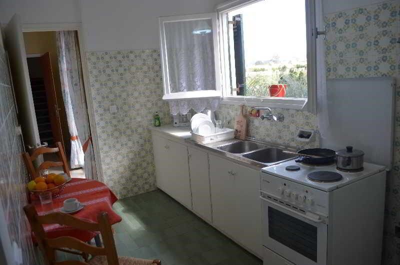 Anastasia Apartments Ермонес Екстериор снимка